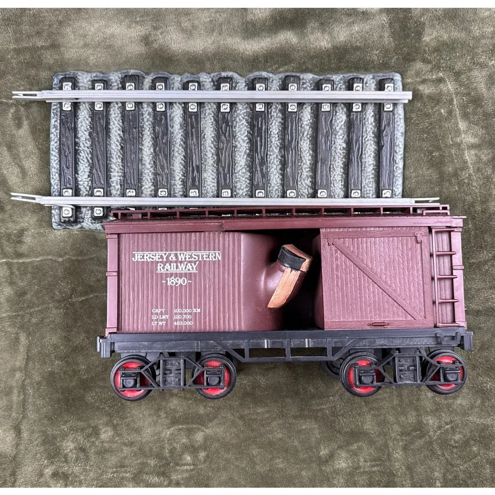 Vintage 1983 Jim Beam Beam's Box Car Decanter Jersey & Western Railway Empty